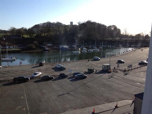 Y Castell Hotell Caernarfon Eksteriør bilde